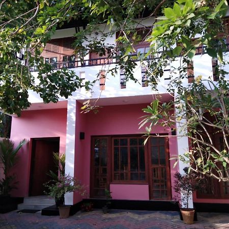 Lija Residence Negombo Exteriör bild