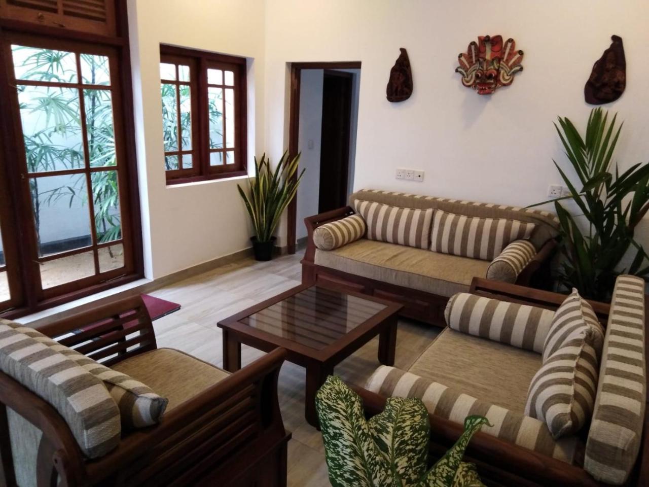Lija Residence Negombo Exteriör bild