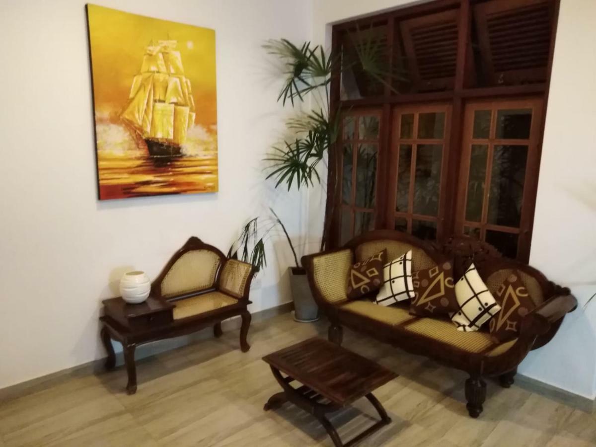 Lija Residence Negombo Exteriör bild