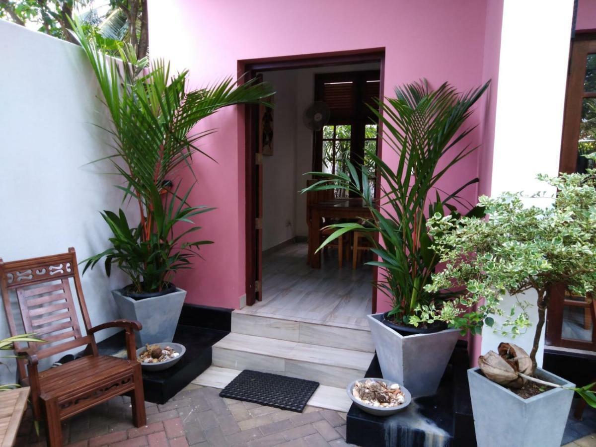 Lija Residence Negombo Exteriör bild